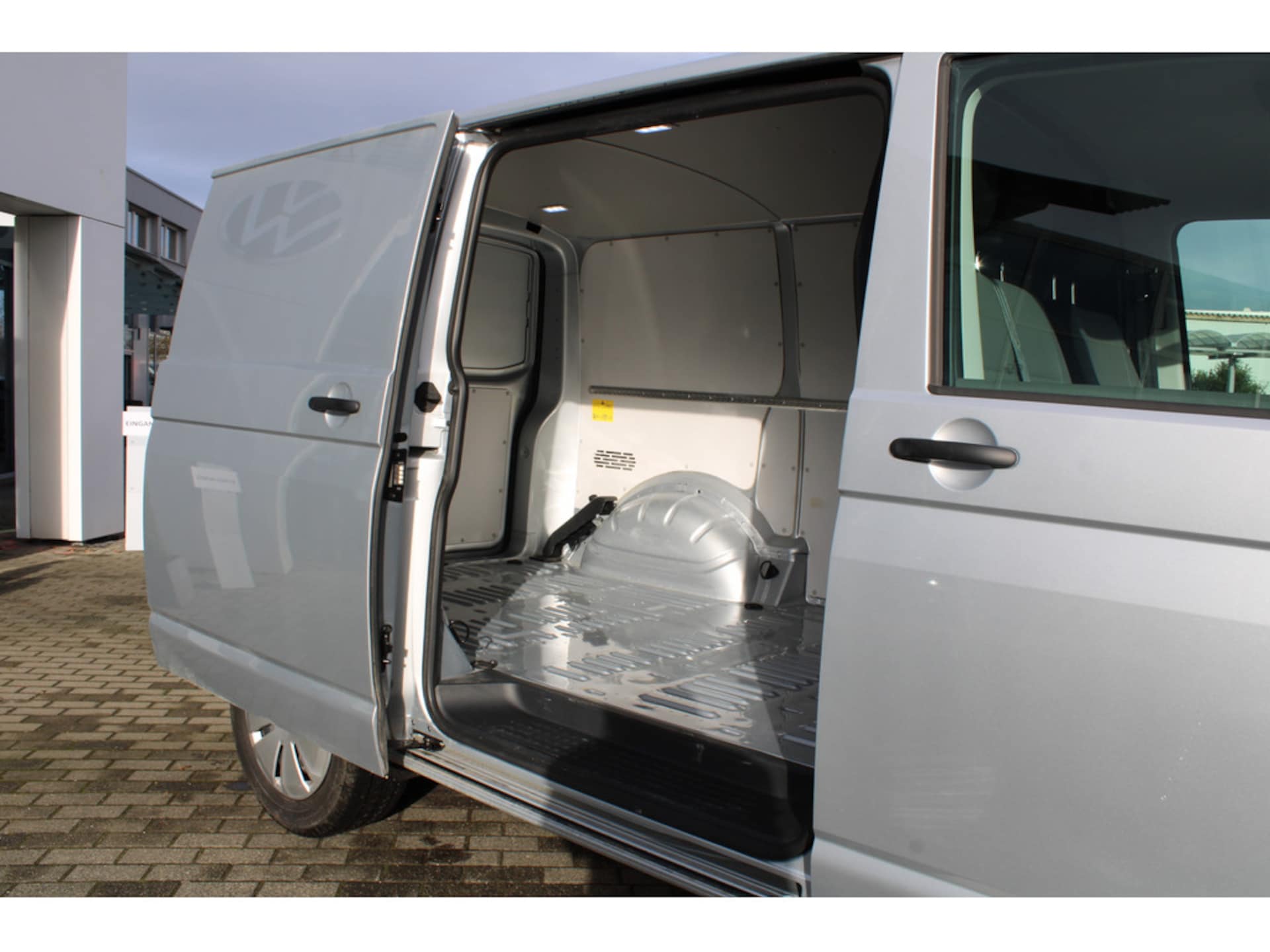 Volkswagen T6.1 Transporter Kasten kurzer Radstand