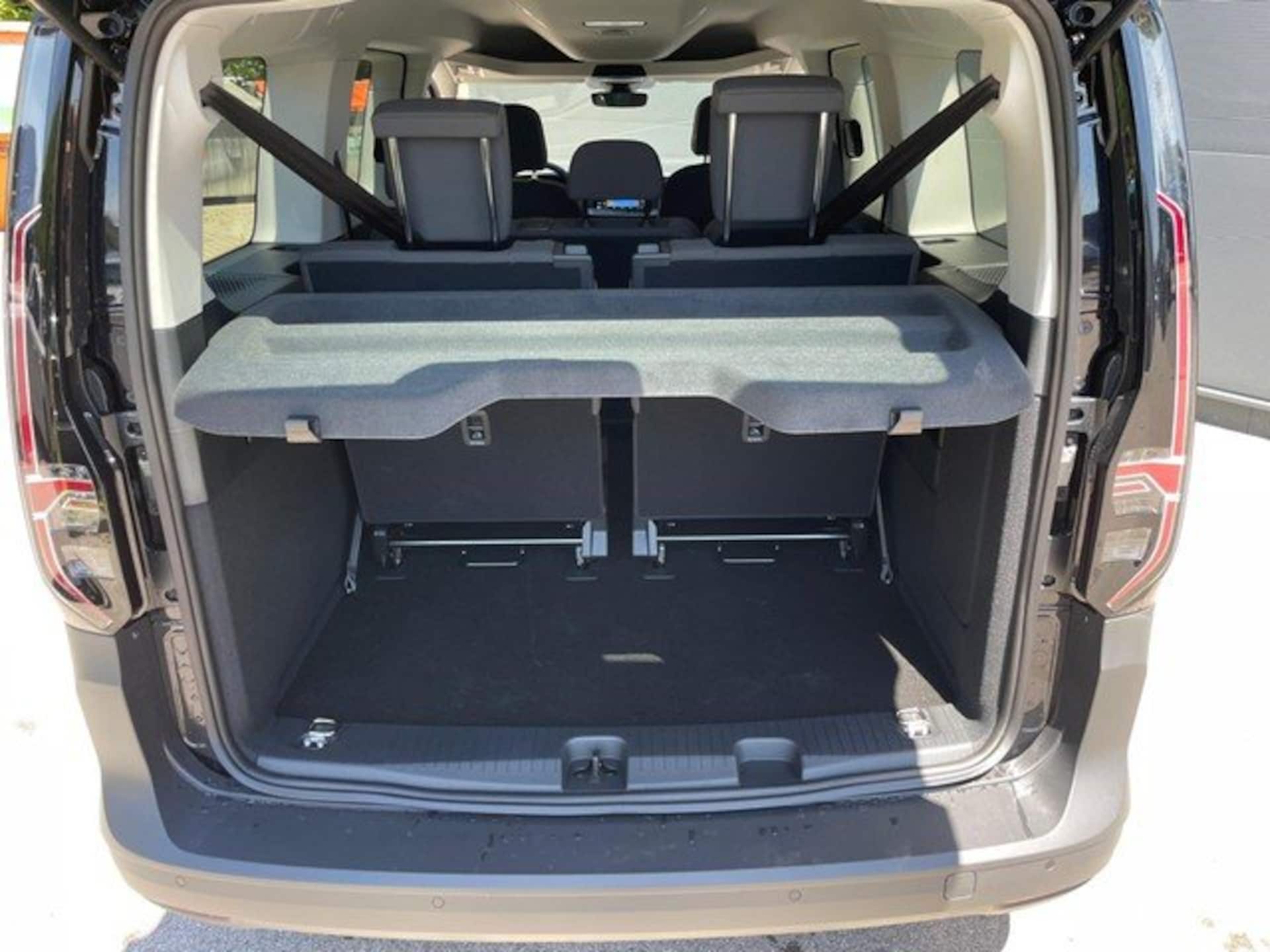 Volkswagen Caddy Maxi Basis-Modell