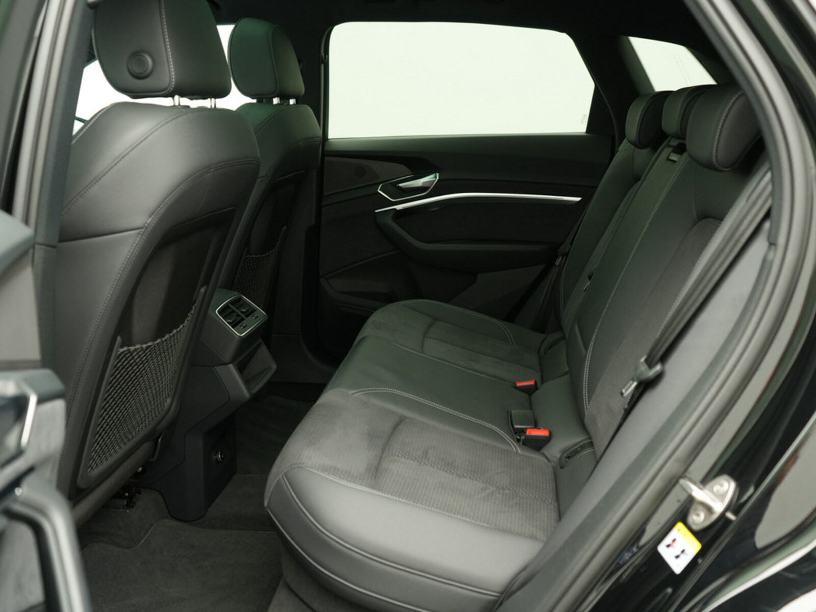 Audi Q8 e-tron – Bild 18