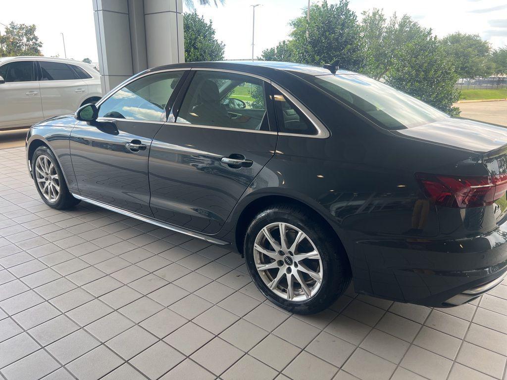 2022 Audi A4 40 TFSI Premium quattro S tronic's photo