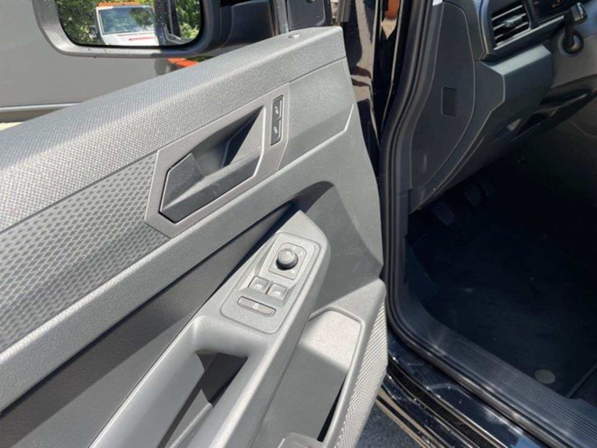 Volkswagen Caddy Maxi Basis-Modell