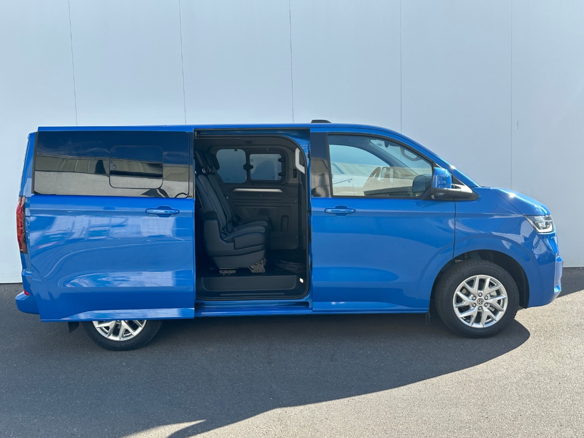 Volkswagen e-Caravelle Style