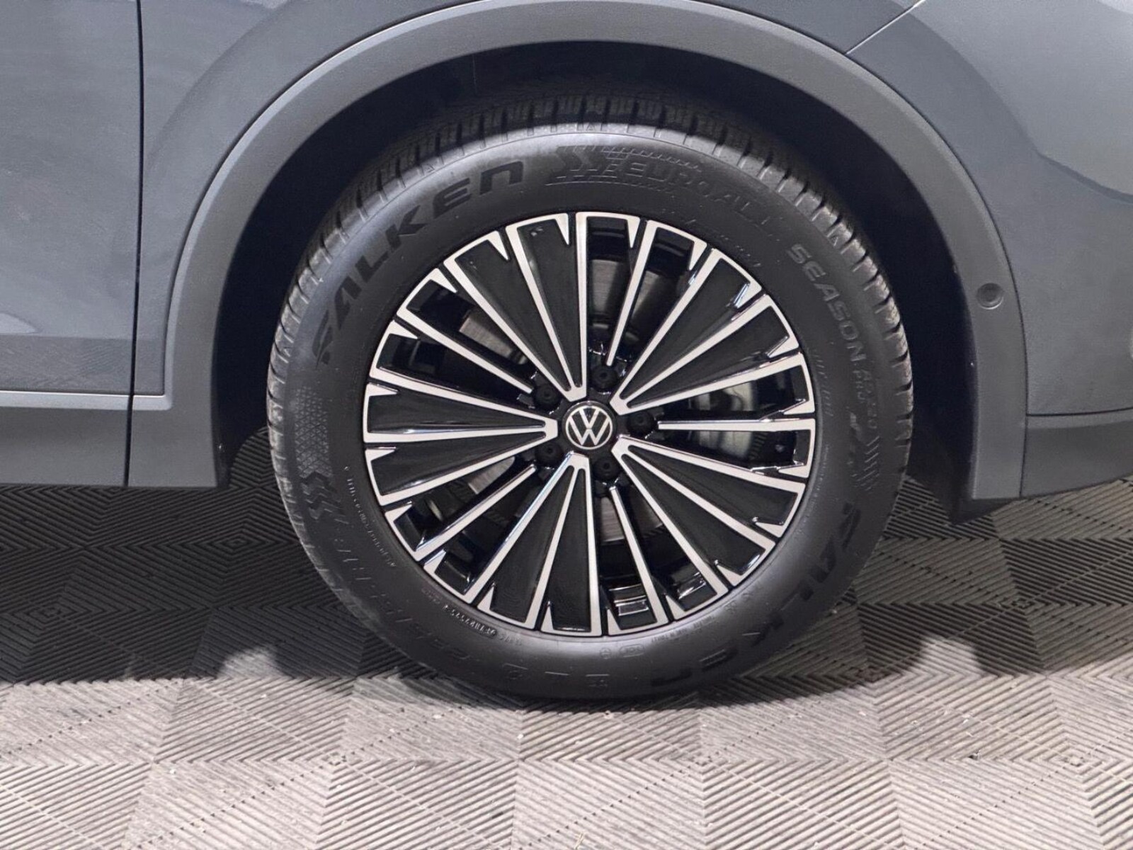 Volkswagen Tiguan – Bild 18