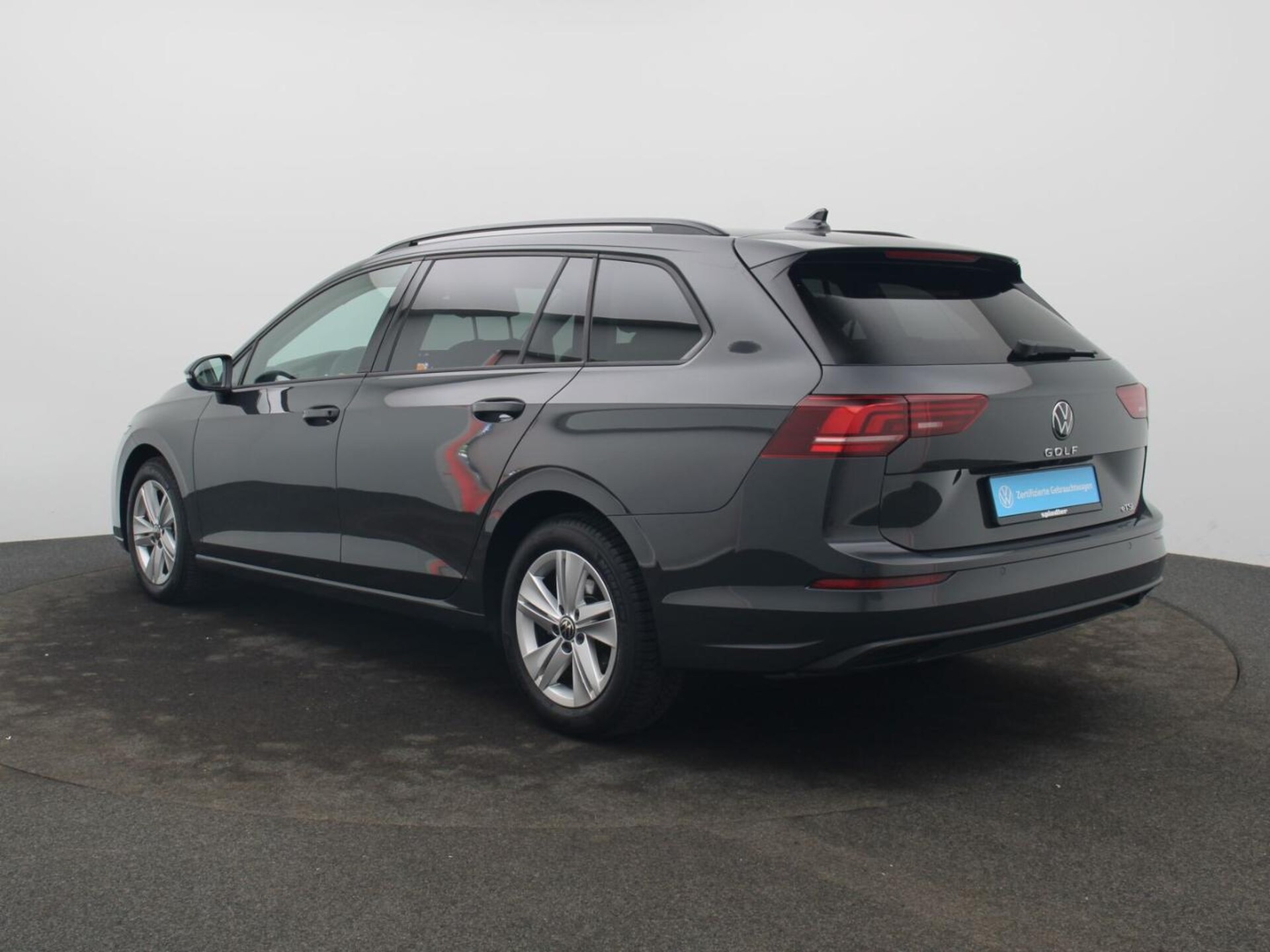 Volkswagen Golf Variant Life