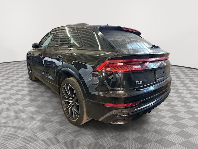2022 Audi Q8