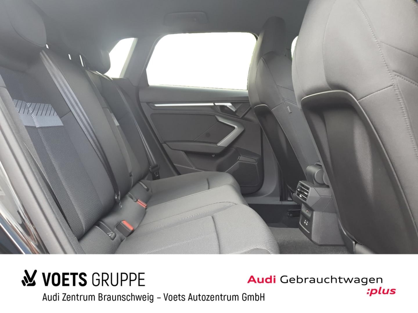Bild über Audi A3 Sportback S line 35 TFSI S tronic - für weitere Informationen kontaktieren Sie den Audi Partner