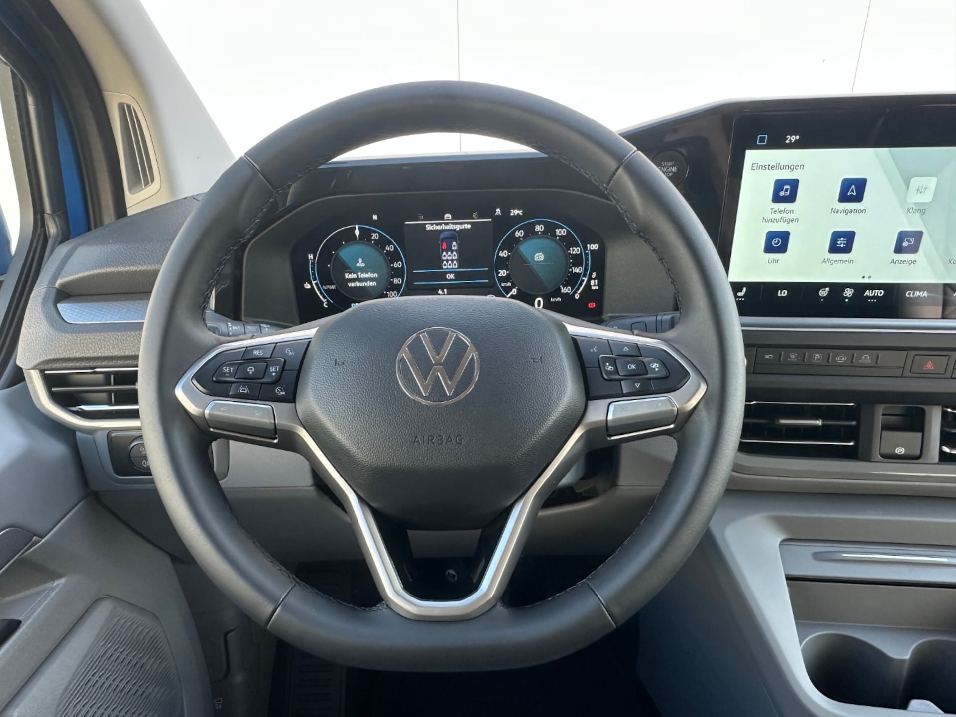 Volkswagen e-Caravelle Style