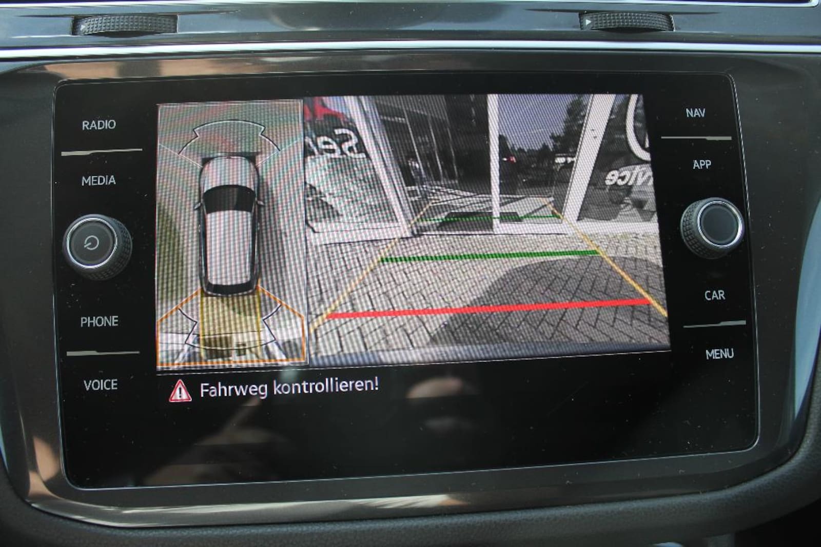 Volkswagen Tiguan Allspace – Bild 9