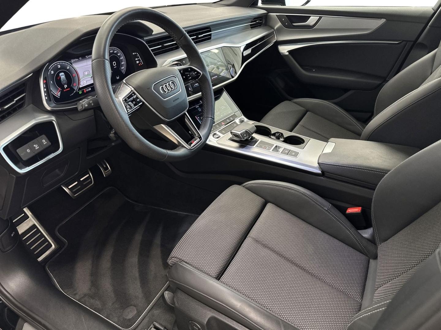 Bild über Audi A6 Avant S line 40 TDI S tronic - für weitere Informationen kontaktieren Sie den Audi Partner