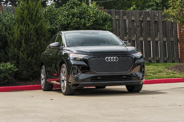 Photo of 2023 Audi Q4 Sportback e-tron 