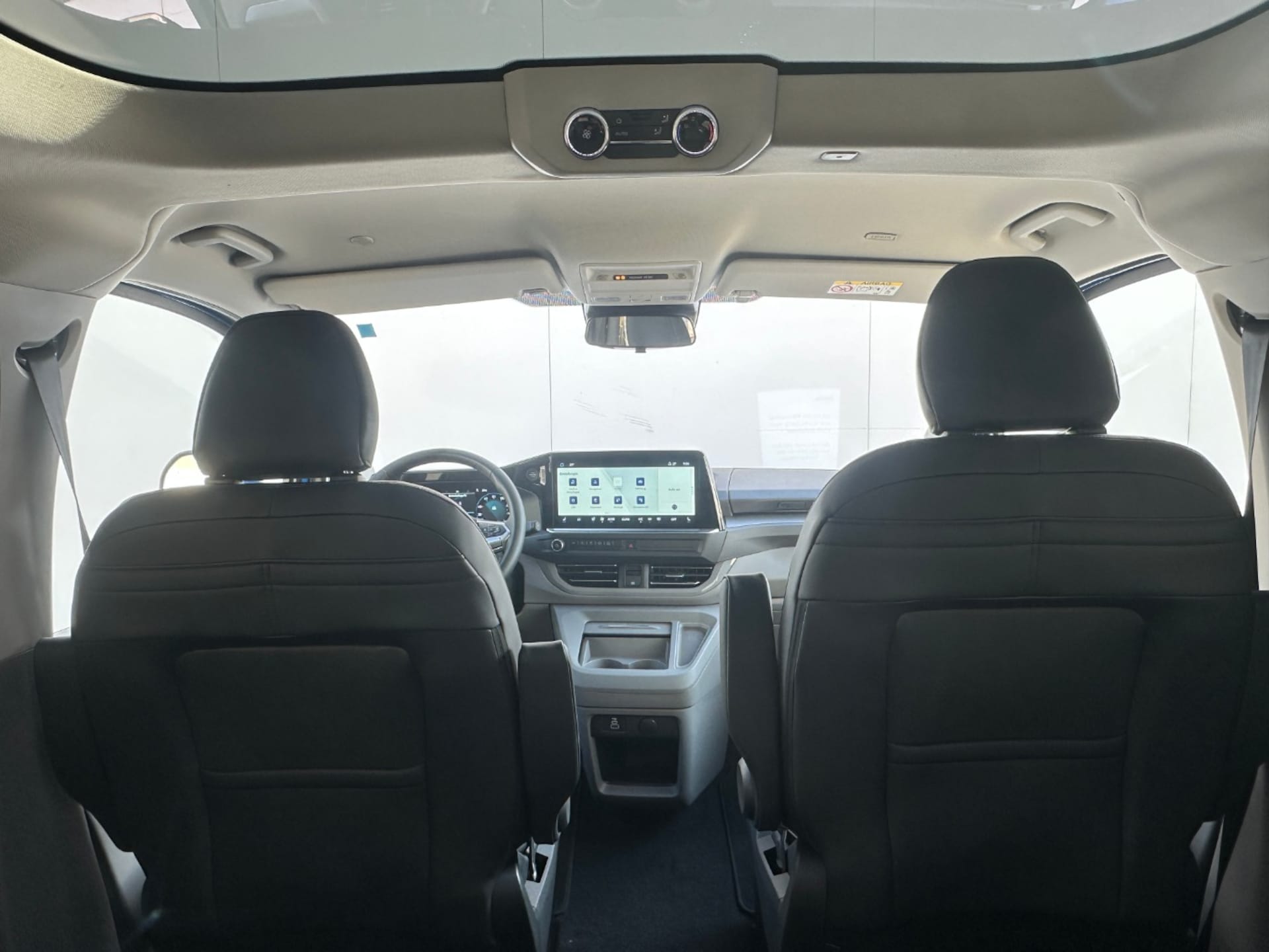 Volkswagen e-Caravelle Style