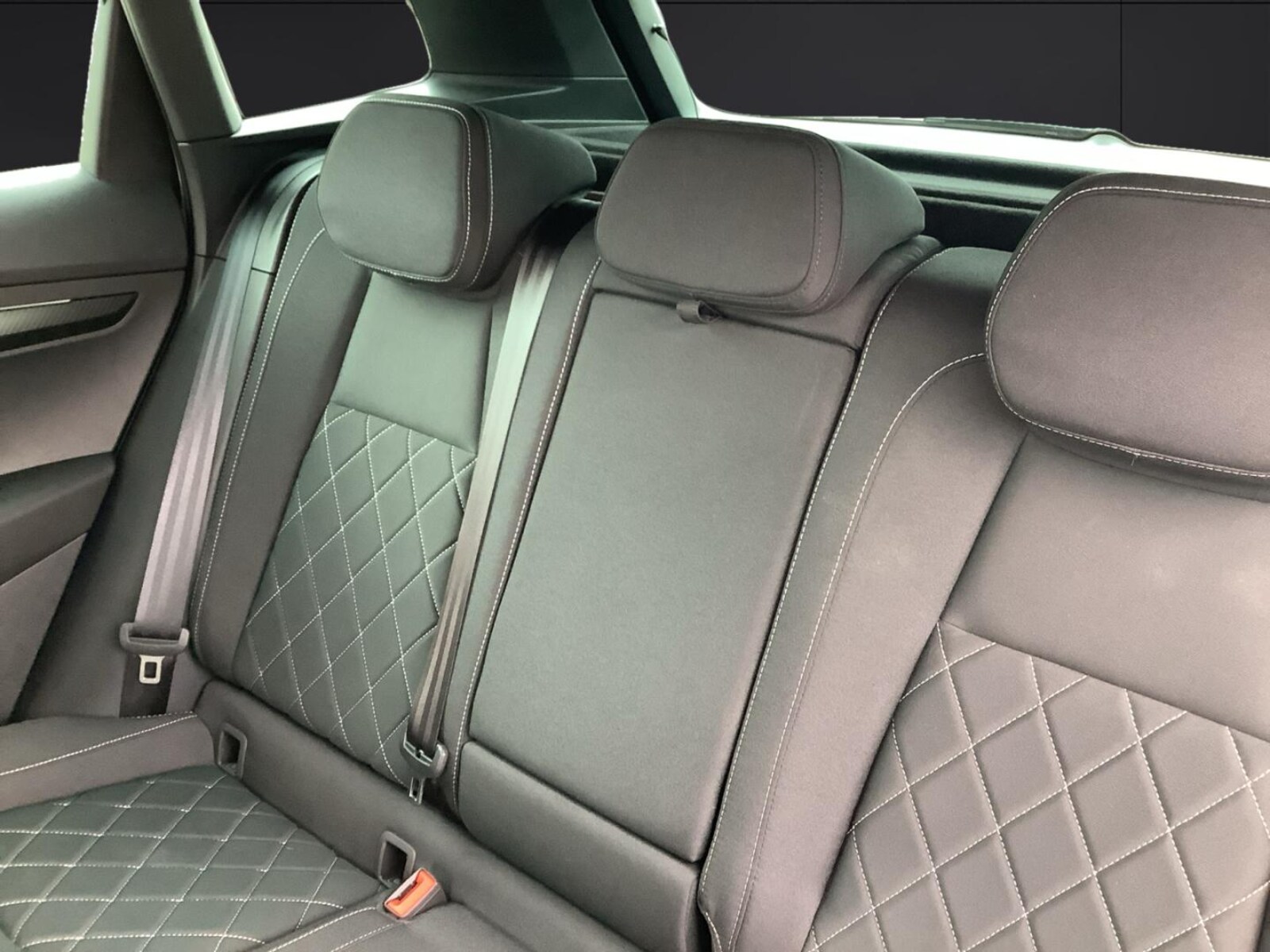 Škoda Karoq – Bild 13
