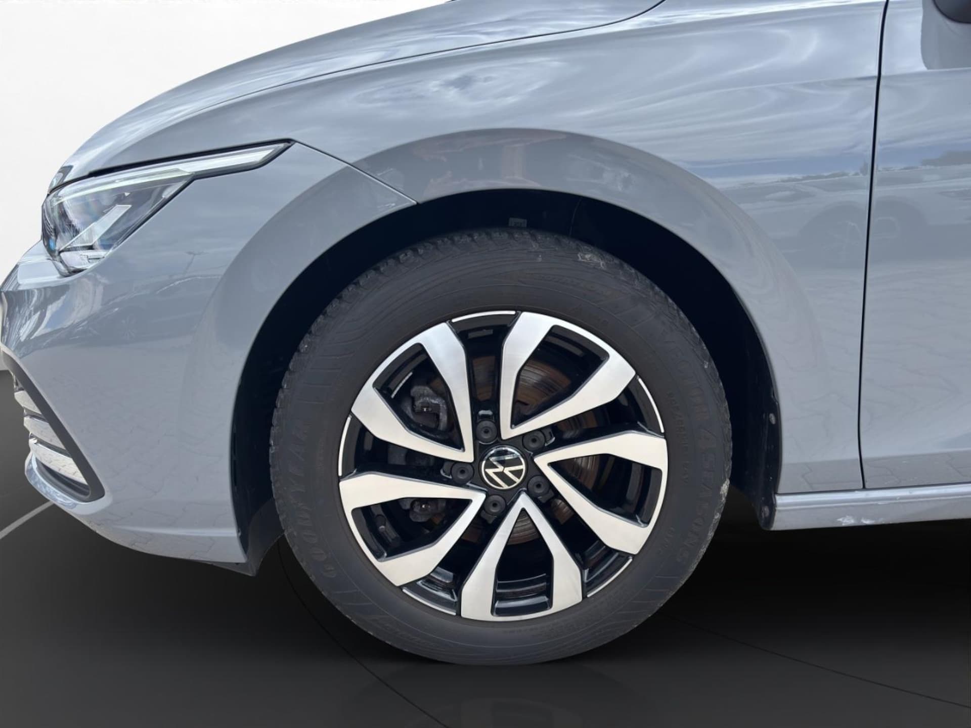 Volkswagen Golf Active