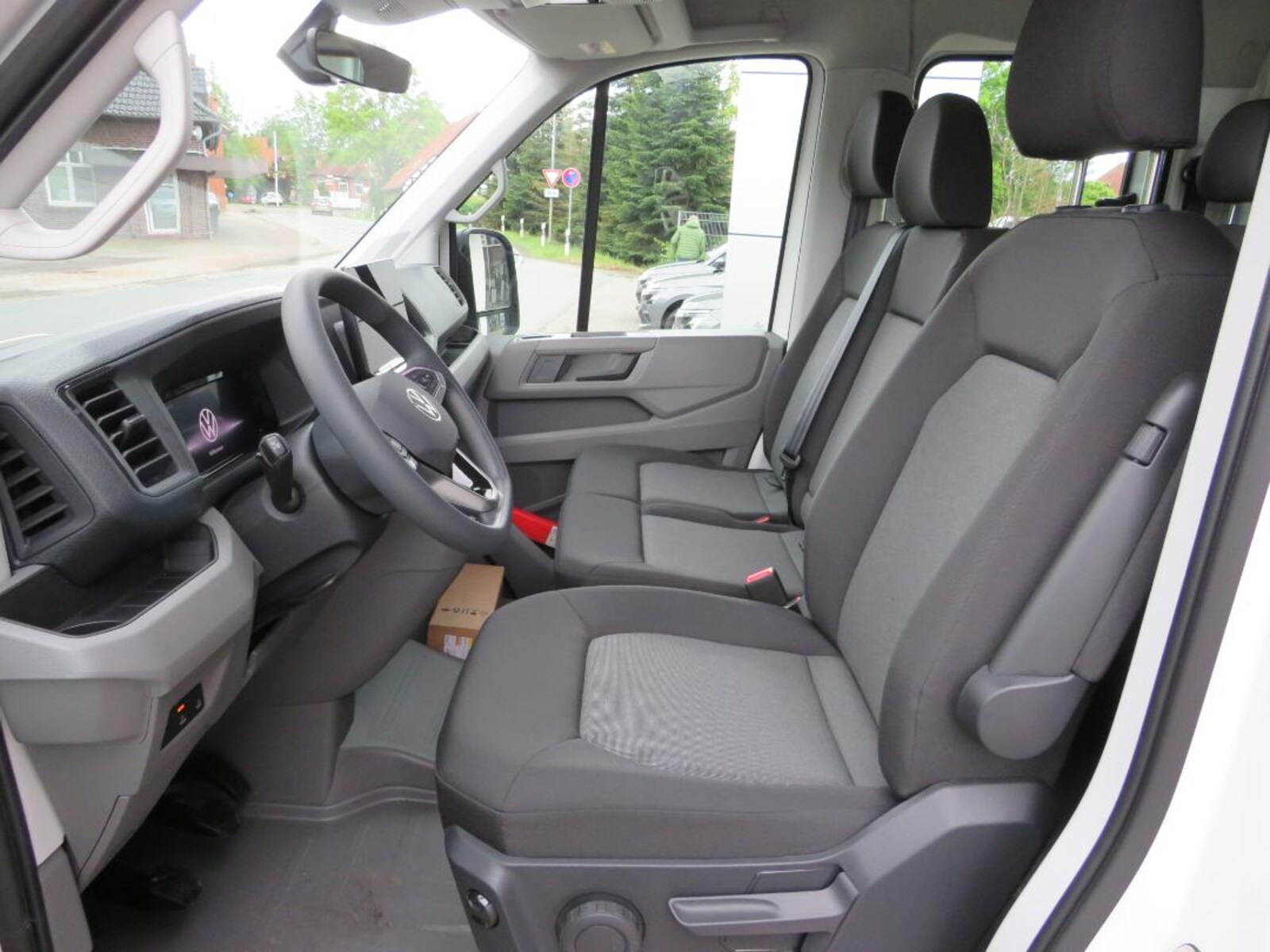 Volkswagen Crafter Doppelkabine mittlerer Radstand – Bild 11