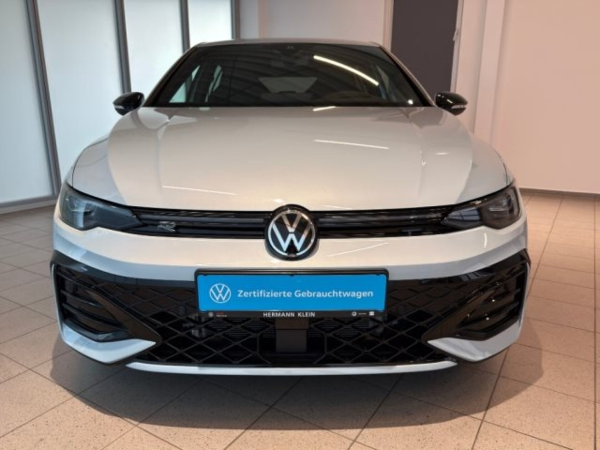 Volkswagen Golf R-Line