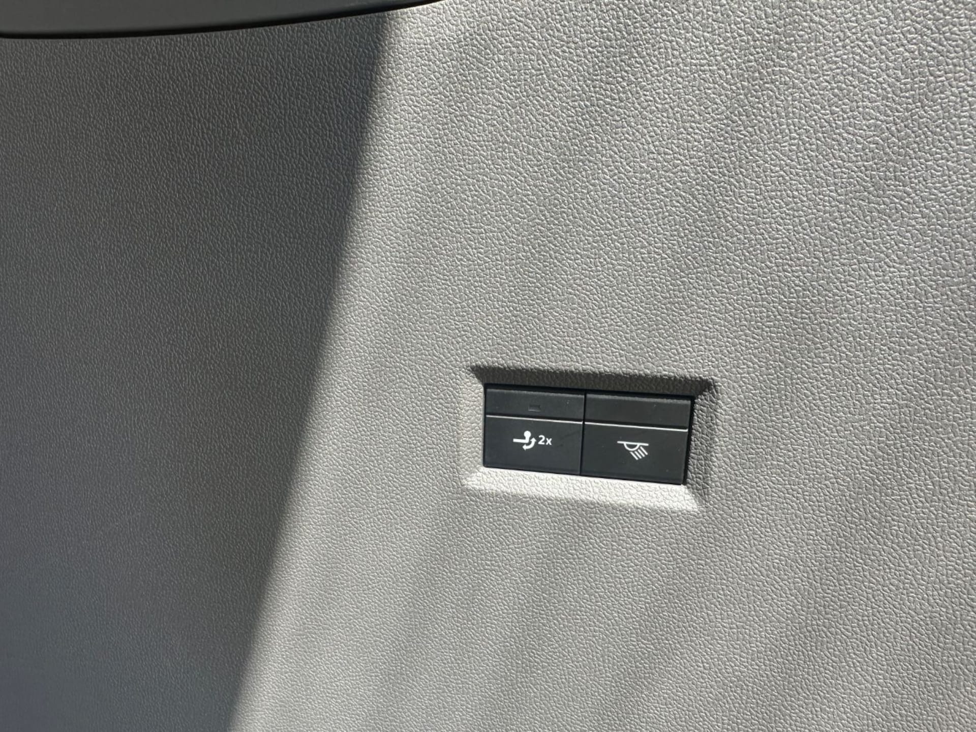Volkswagen e-Caravelle Style