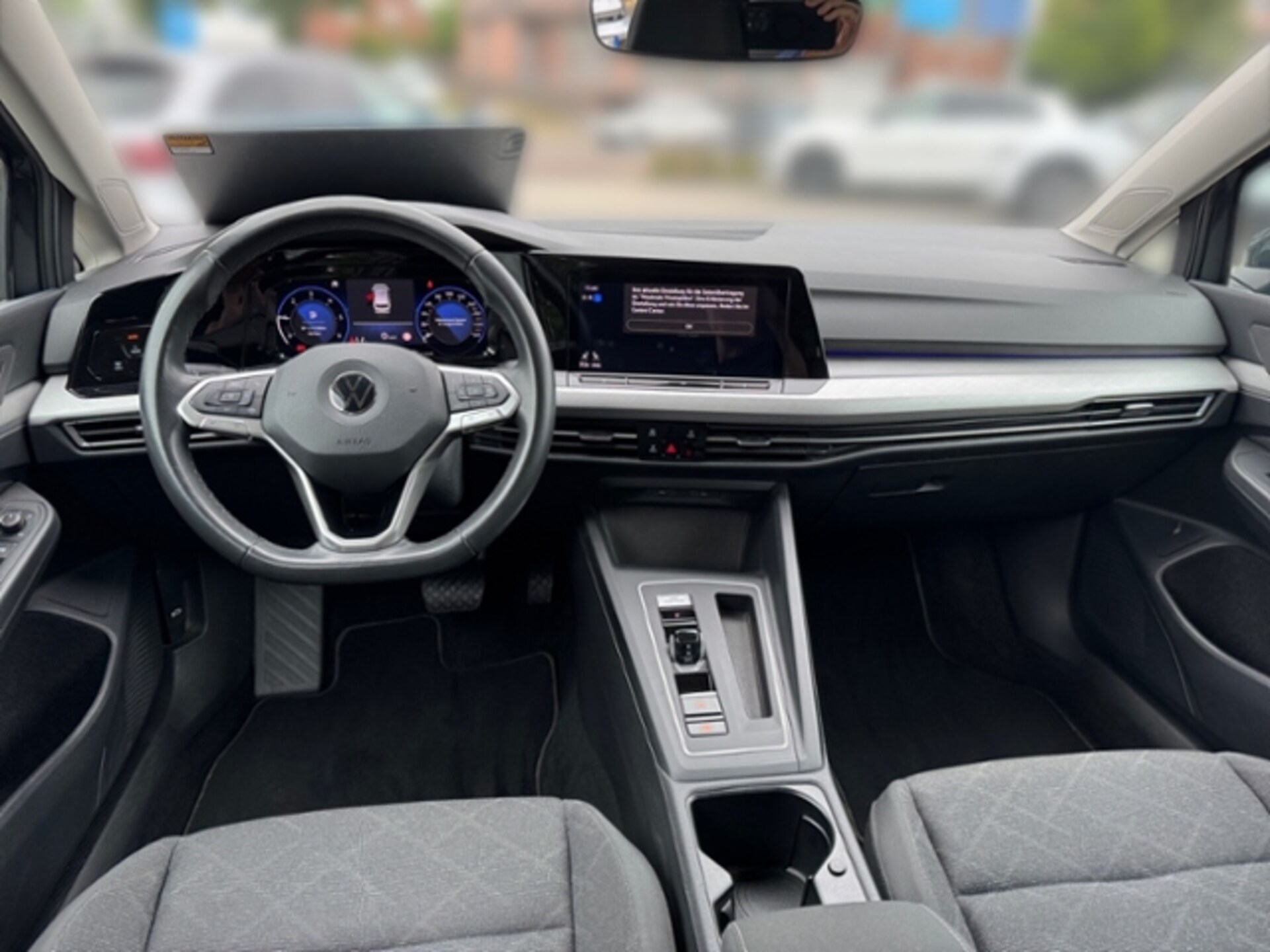 Volkswagen Golf Variant Life
