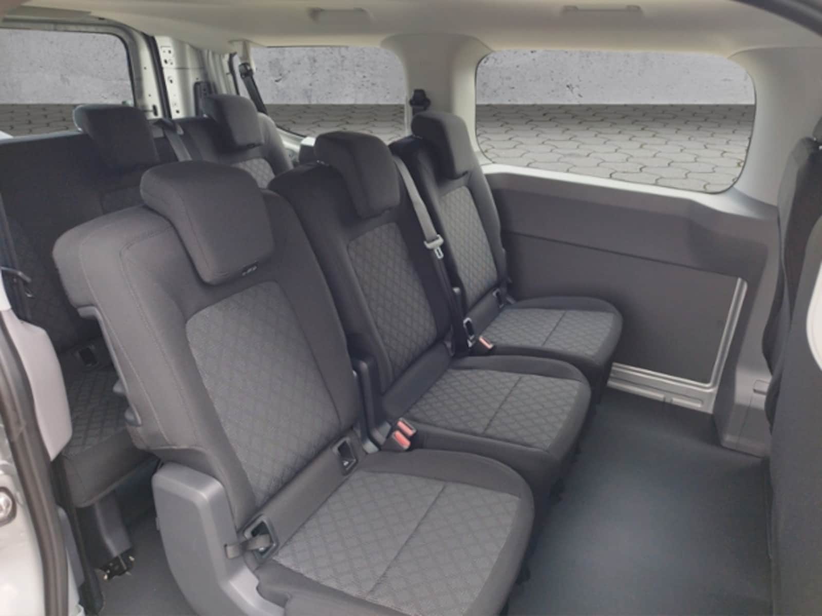 Volkswagen Transporter Kombi kurzer Radstand – Bild 10