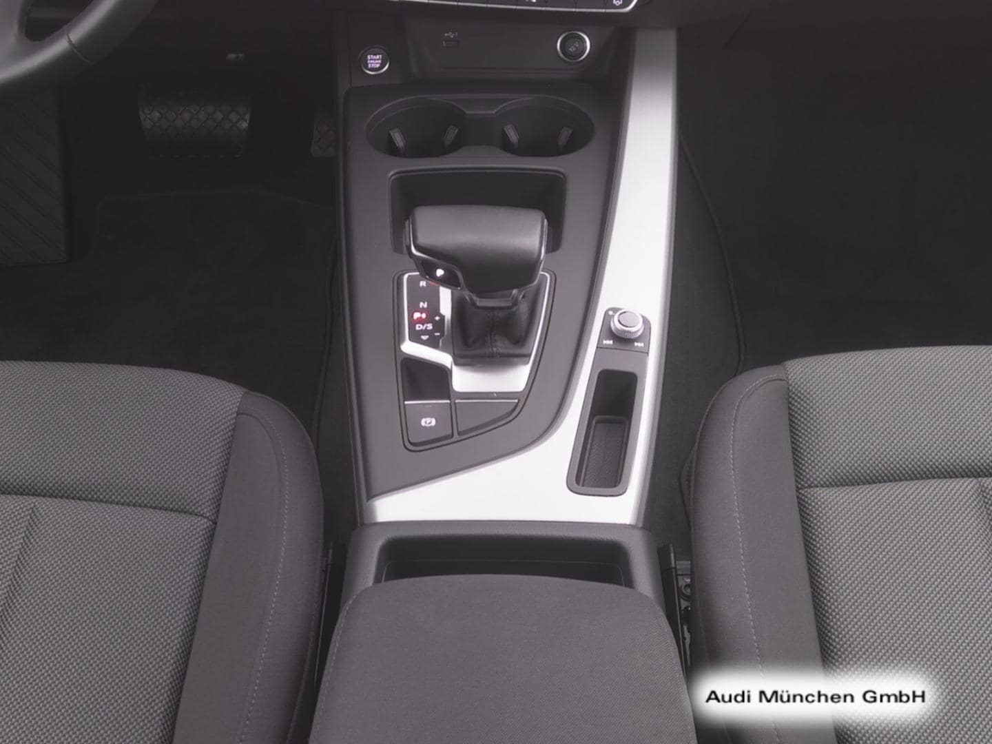 Bild über Audi A4 Avant 35 TFSI S tronic - für weitere Informationen kontaktieren Sie den Audi Partner