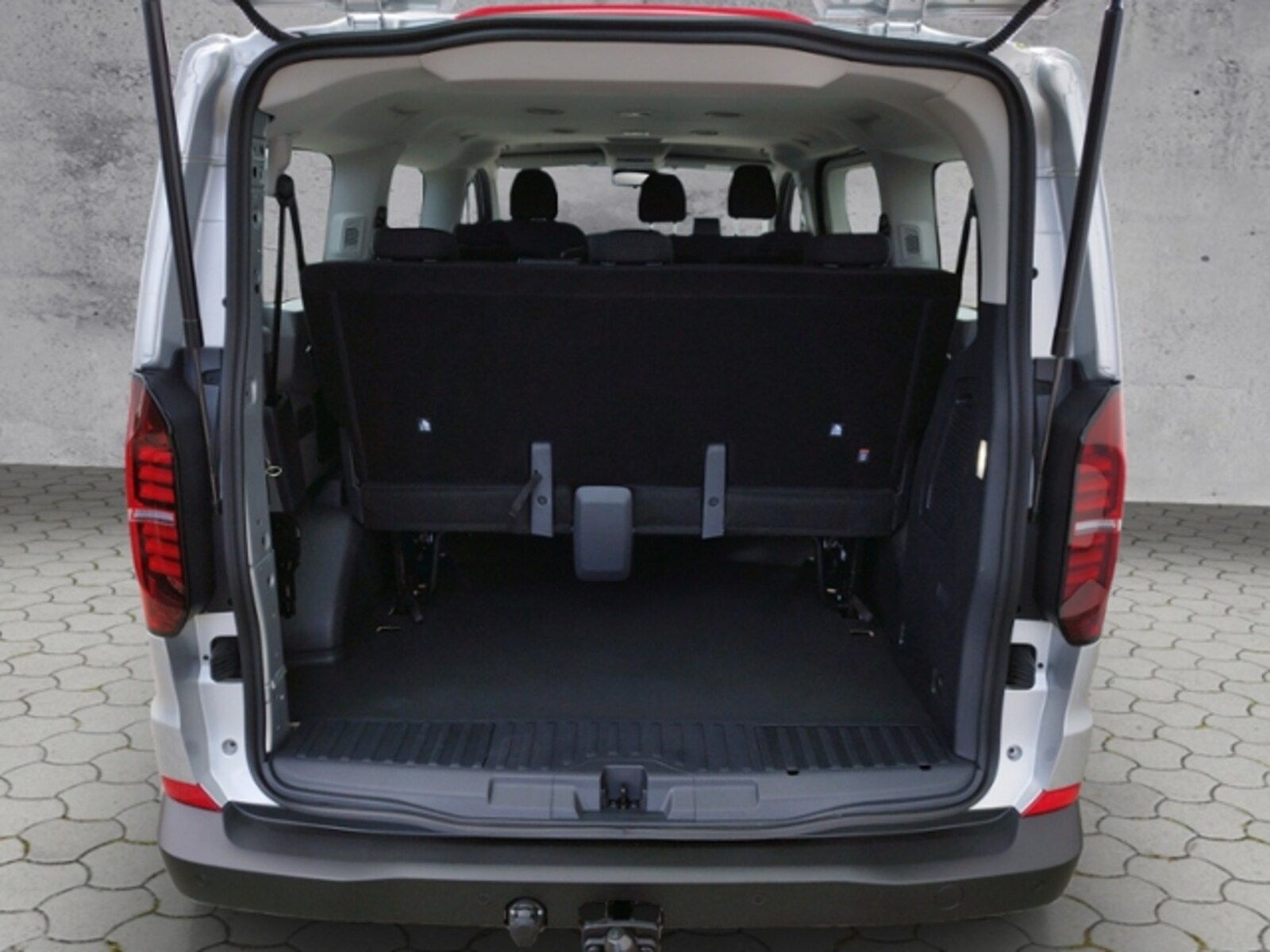 Volkswagen Transporter Kombi kurzer Radstand – Bild 11