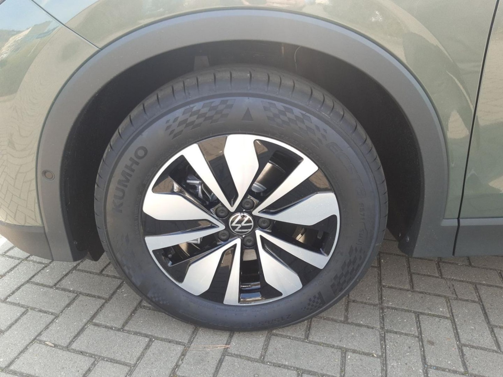 Volkswagen Tiguan – Bild 7
