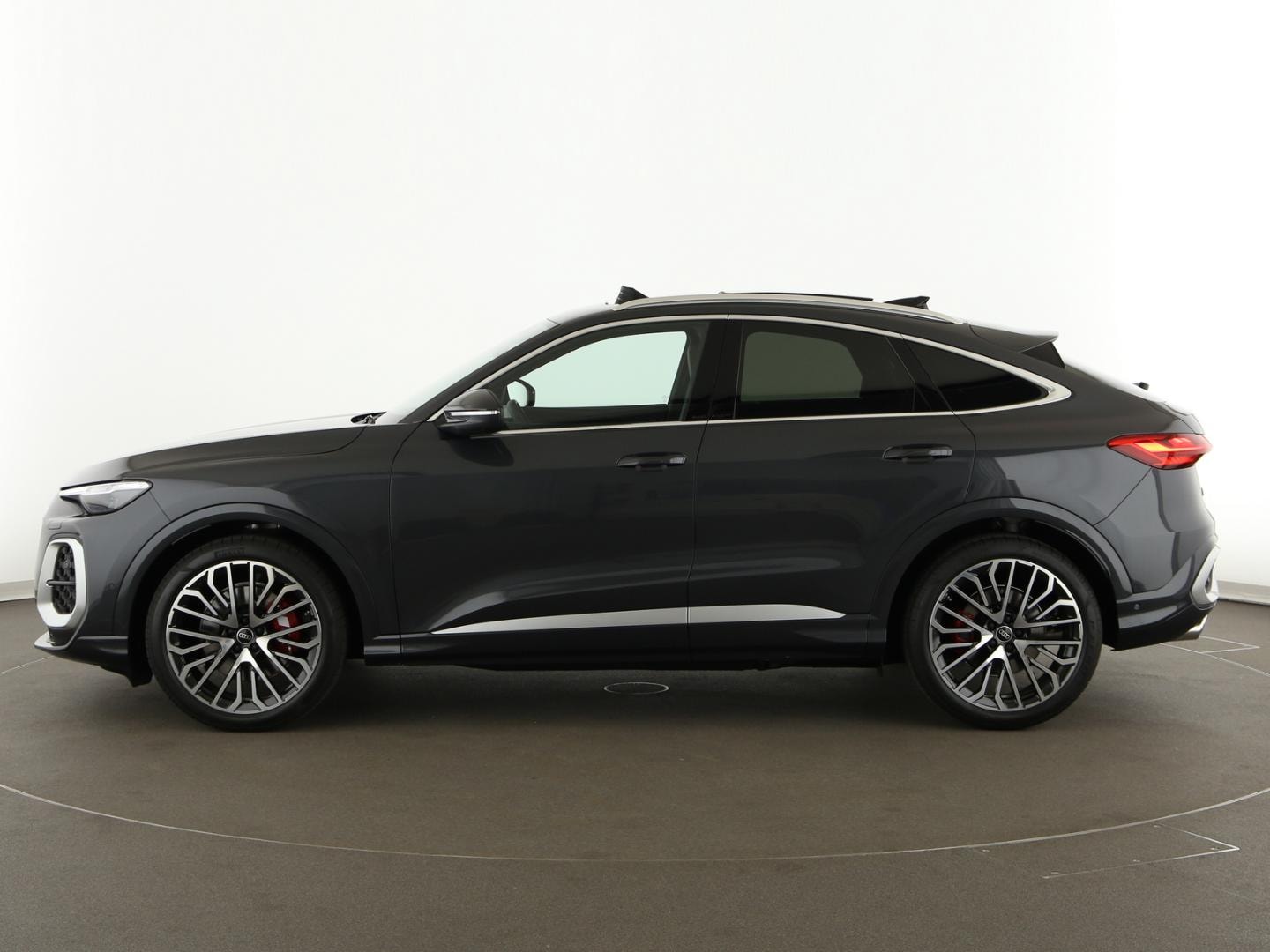Bild über Audi SQ5 Sportback TFSI 270 kW S tronic - für weitere Informationen kontaktieren Sie den Audi Partner