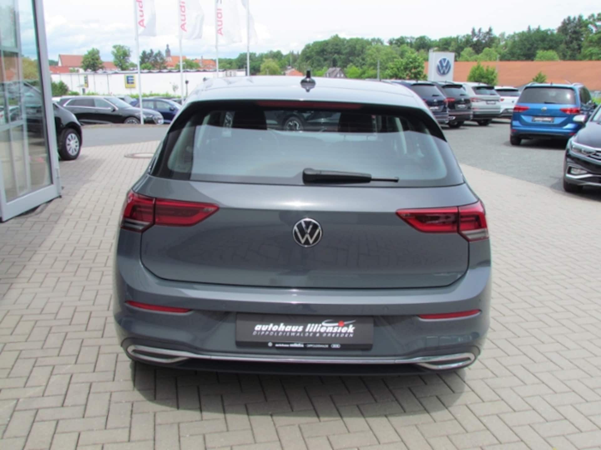 Volkswagen Golf Style