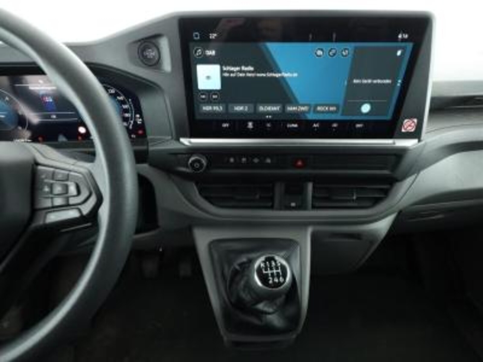 Volkswagen Transporter Kasten kurzer Radstand – Bild 5