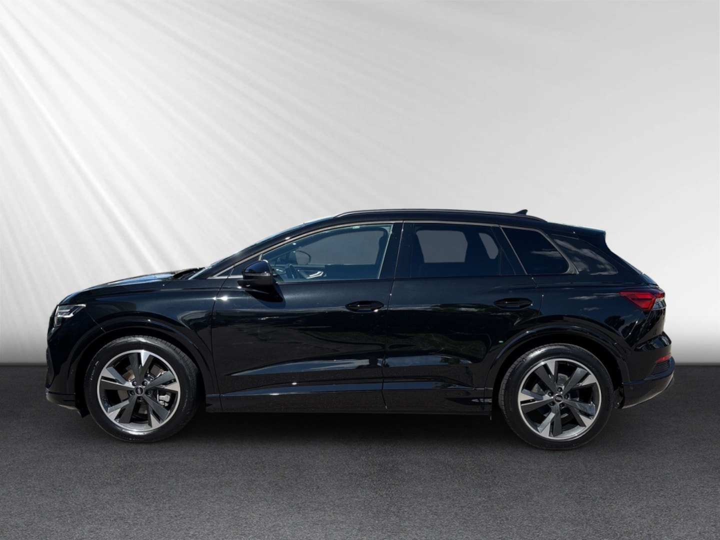 Bild über Audi Q4 e-tron 45 e-tron - für weitere Informationen kontaktieren Sie den Audi Partner
