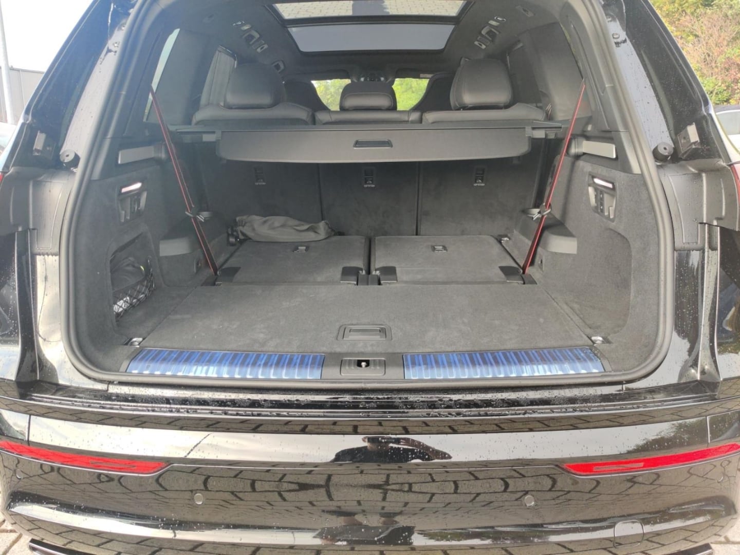 Bild über Audi Q7 SUV TDI quattro 220 kW tiptronic - für weitere Informationen kontaktieren Sie den Audi Partner