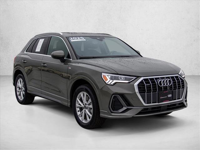 2025 AUDI Q3 - Image 3