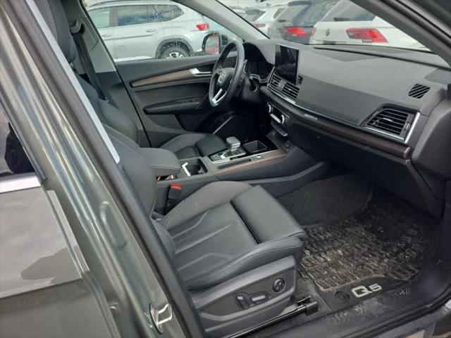 Used 2025 Audi Q5 Premium with VIN WA1G2AFY6S2060409 for sale in Maplewood, Minnesota