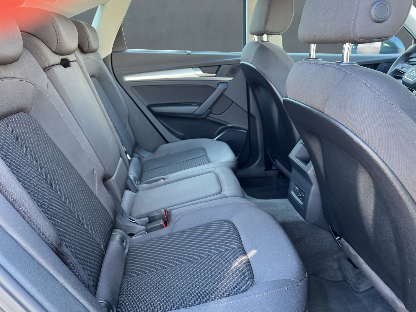 Bild über Audi Q5 Sportback 40 TFSI quattro S tronic - für weitere Informationen kontaktieren Sie den Audi Partner