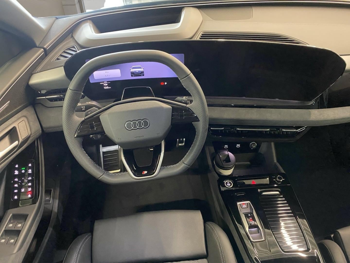 Bild über Audi Q6 SUV e-tron S line business e-tron performance 225 kW - für weitere Informationen kontaktieren Sie den Audi Partner