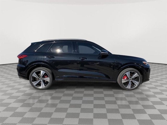 2026 Audi SQ5 Premium Plus - Photo 6