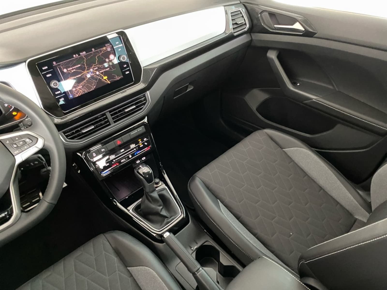 Volkswagen T-Cross – Bild 8
