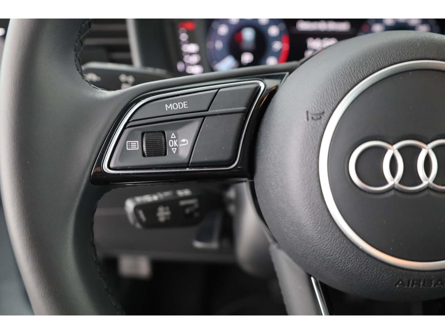 Bild über Audi A1 Sportback advanced 30 TFSI S tronic - für weitere Informationen kontaktieren Sie den Audi Partner