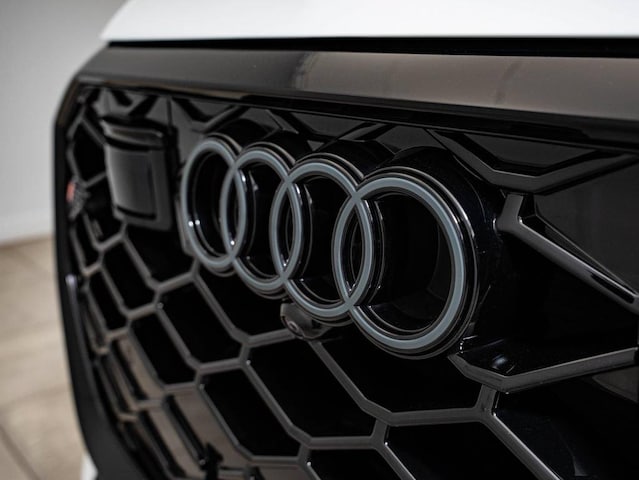 2026 Audi RS Q8 SUV performance