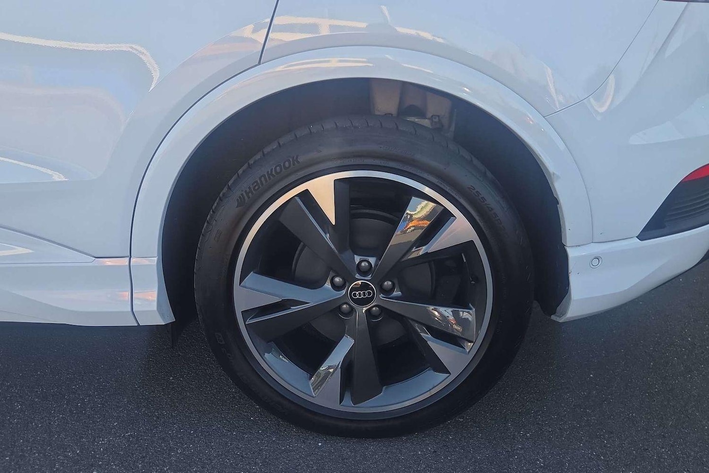 Image about Audi Q4 e-tron 45 e-tron