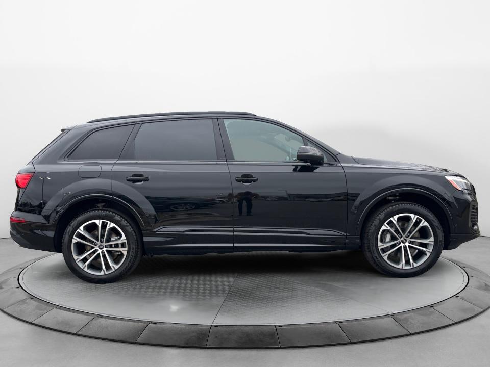 2026 Audi Q7 Premium - Photo 8