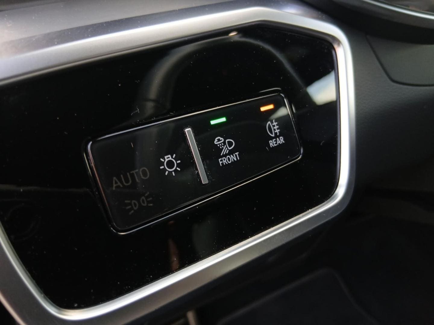 Bild über Audi S6 Limousine TDI quattro tiptronic - für weitere Informationen kontaktieren Sie den Audi Partner