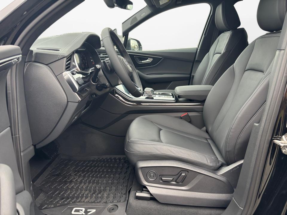2026 Audi Q7 Premium - Photo 9