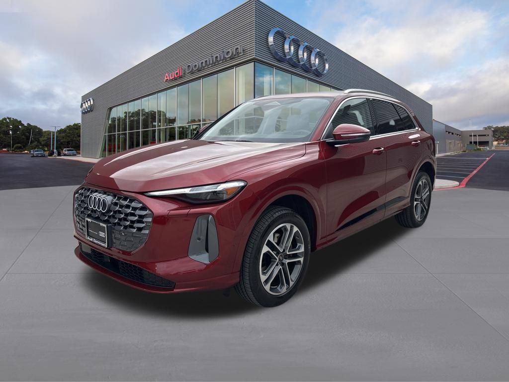 2025 Audi Q5 Premium Plus quattro's photo