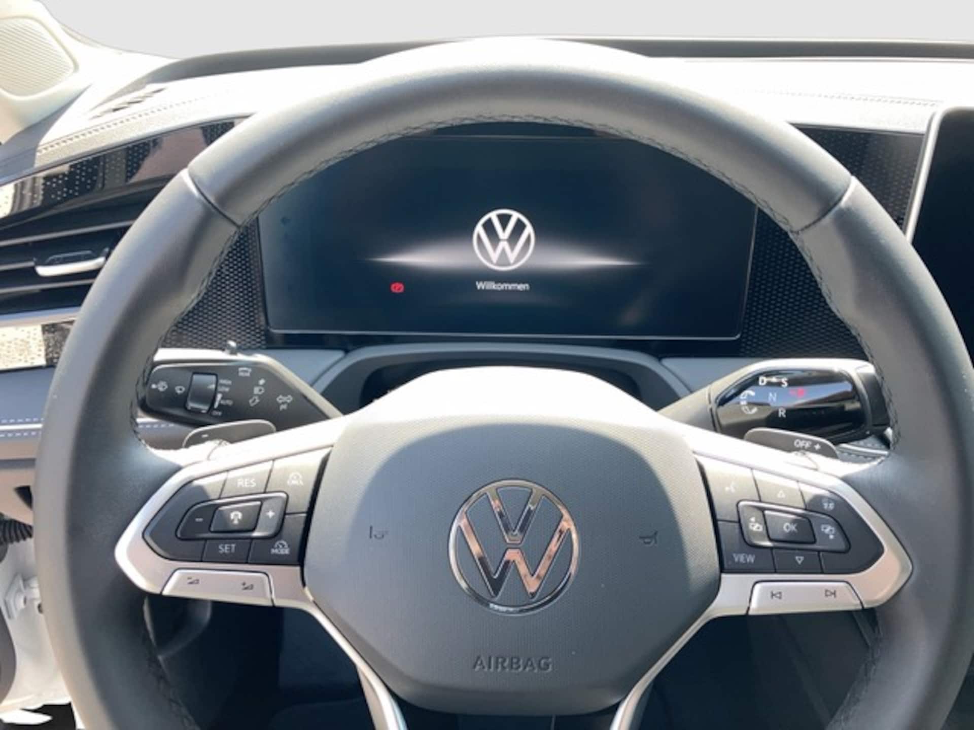 Volkswagen Passat Business