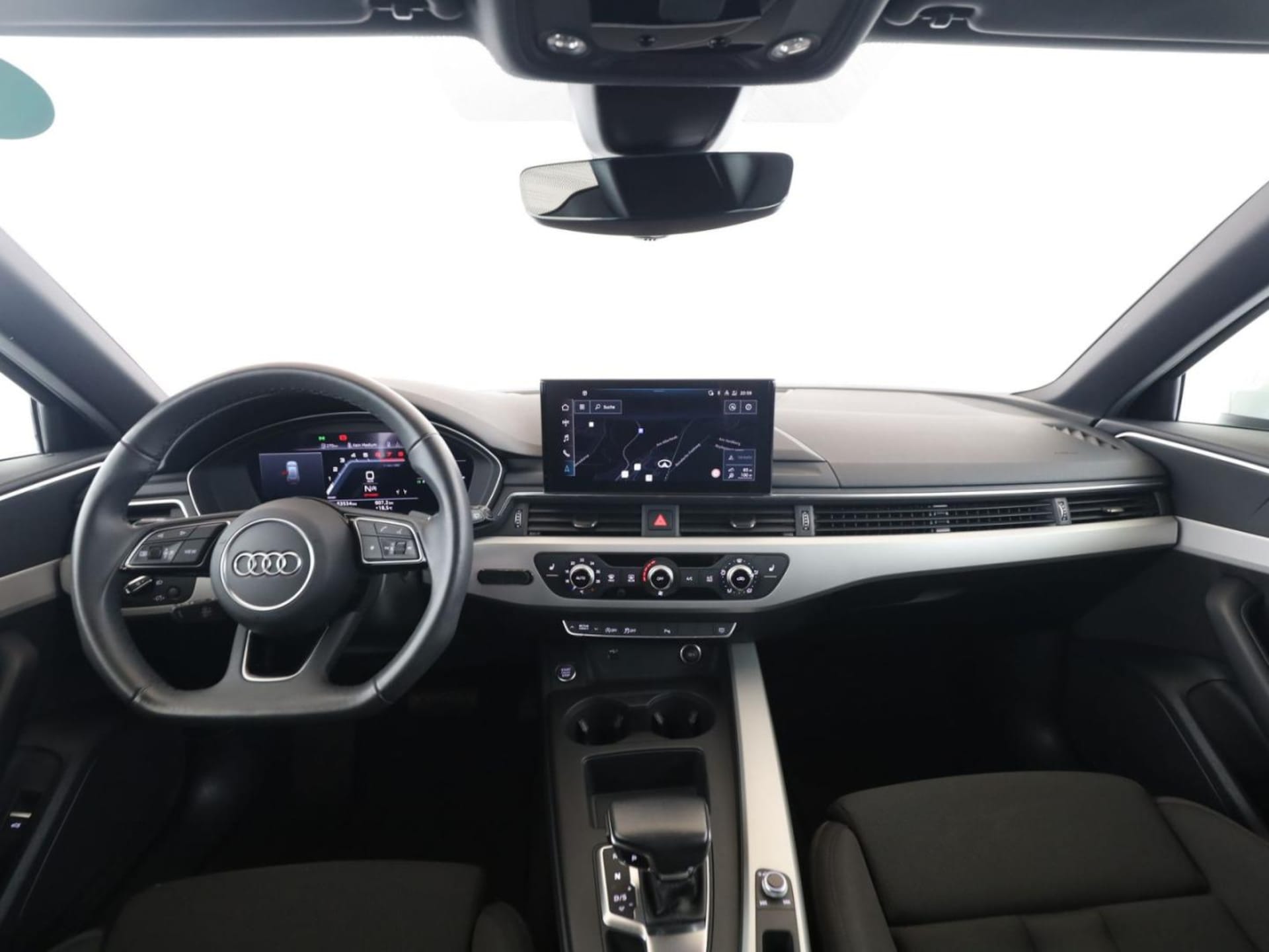 Audi A4 Avant S line