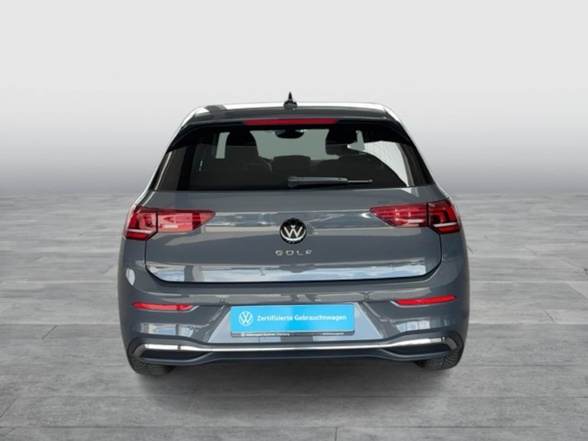Volkswagen Golf Life