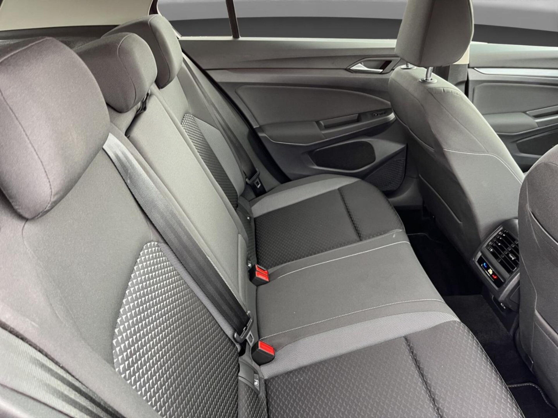 Volkswagen Golf Active