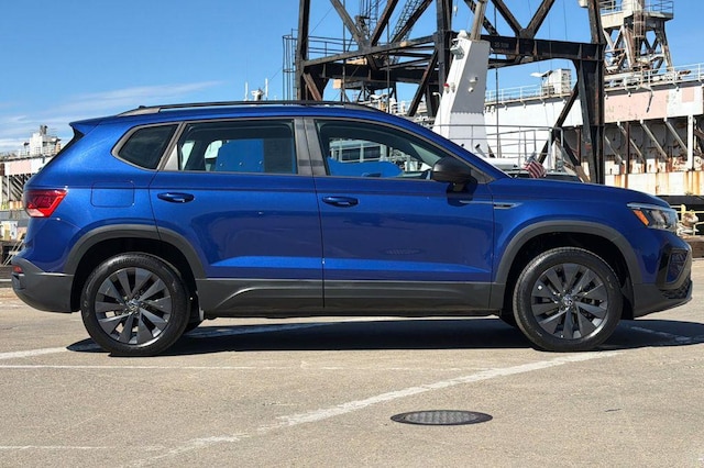 2023 Volkswagen Taos