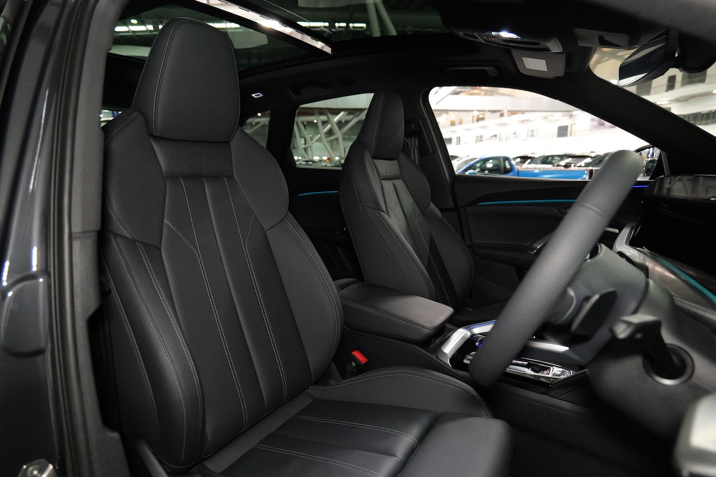 Image about Audi Q5 SUV TDI quattro 150 kW sport