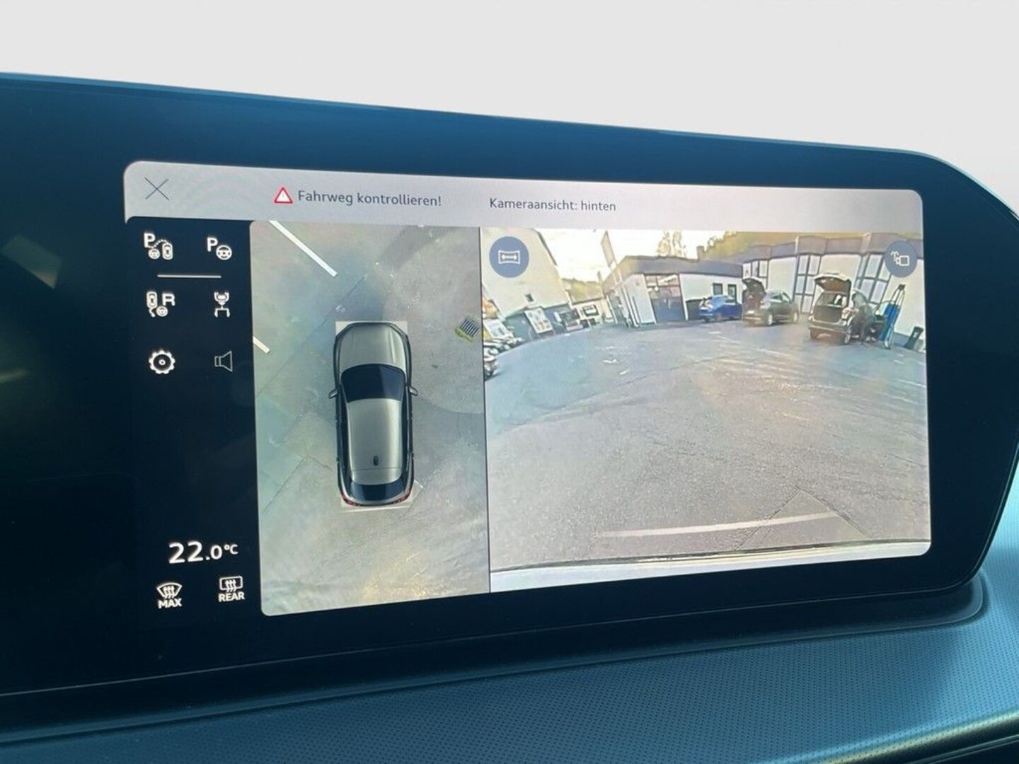 Bild über Audi Q3 Sportback e-hybrid e-hybrid 200 kW S tronic - für weitere Informationen kontaktieren Sie den Audi Partner